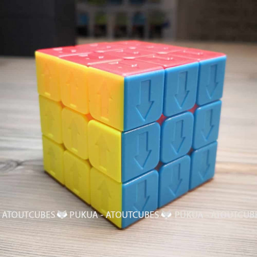 Cube 3x3 avec flêches incrustées