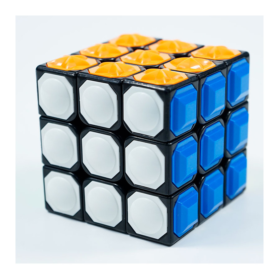 Cubo 3x3 para personas con discapacidad visual