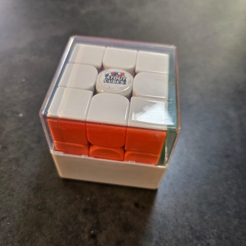 White cube box