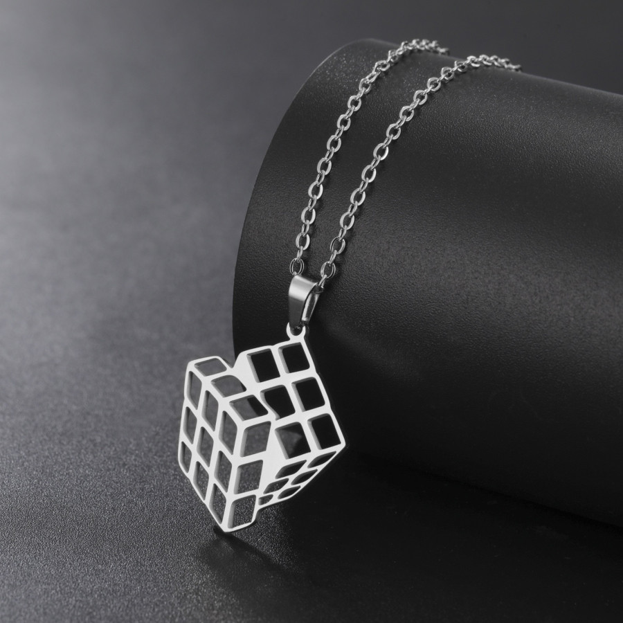 Pendentif cube 3x3