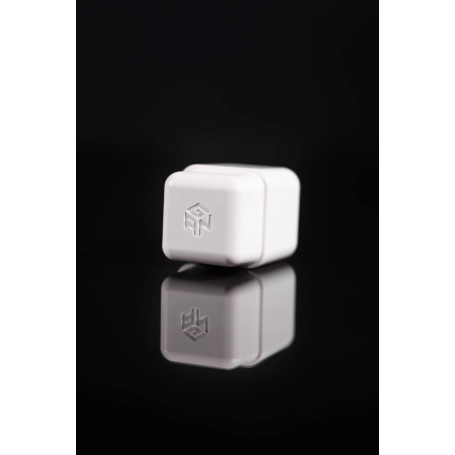 GAN16 Max MagLev 3x3 UV