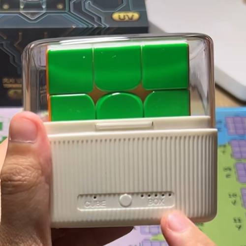 Tornado V4 AI UV avec Box de charge