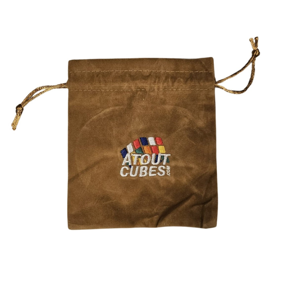 Bolso bordado dorado de Atoutcubes